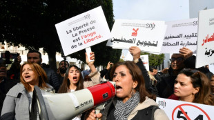 Tunisie: des journalistes d&eacute;noncent "l'intimidation" du pouvoir