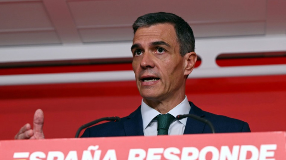 S&aacute;nchez desafia oposi&ccedil;&atilde;o da Espanha a apresentar mo&ccedil;&atilde;o de censura