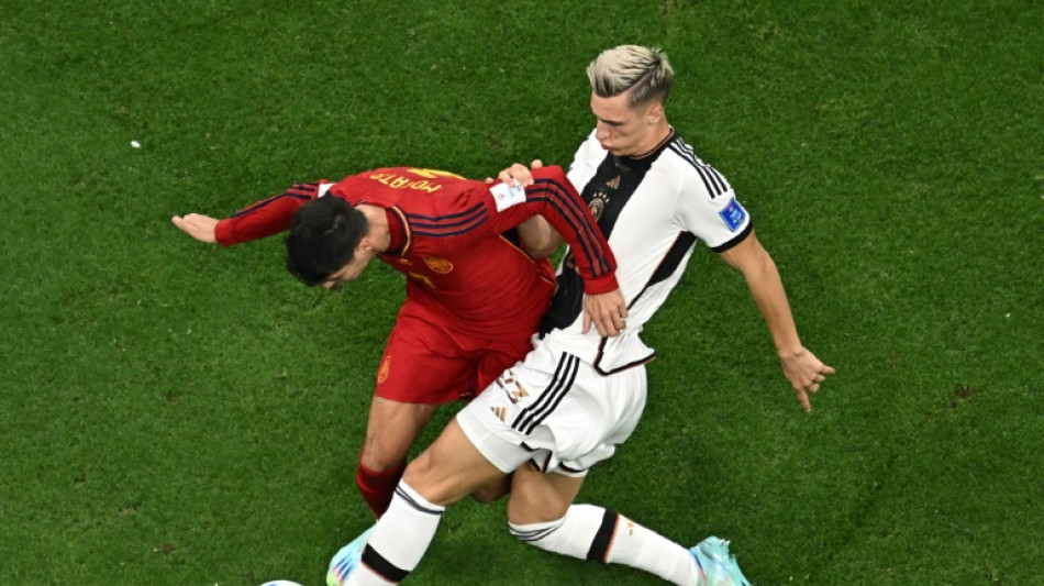 Alemania aguanta a Espa&ntilde;a, Costa Rica baja a Jap&oacute;n y Marruecos complica a B&eacute;lgica