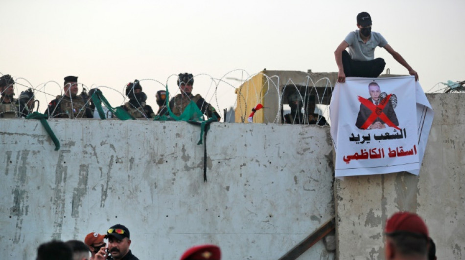 Tausende Iraker protestieren gegen Parlamentsbesetzung durch Sadr-Anh&auml;nger