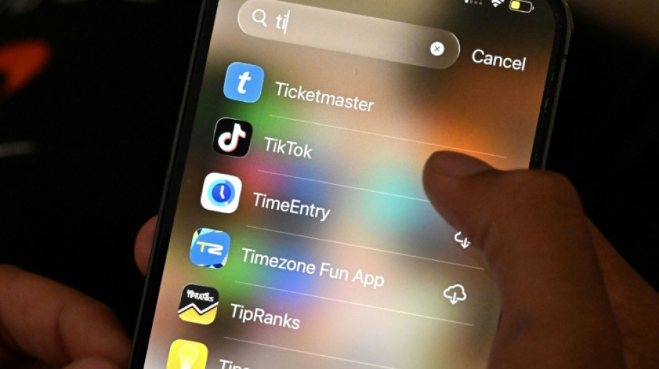 Australians could opt out of social media algorithms under new law