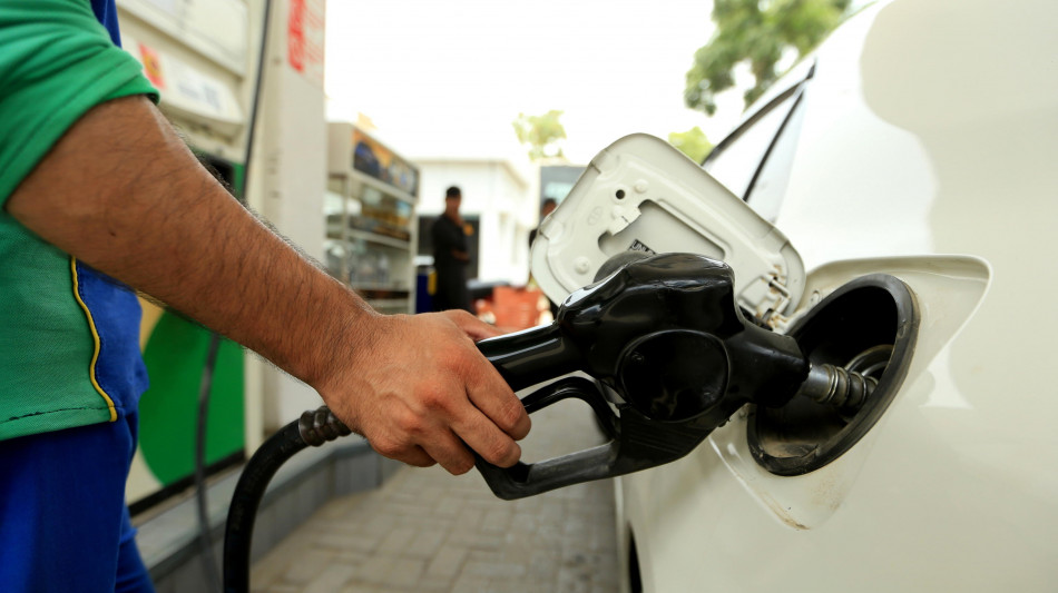 Prezzi della benzina ancora stabili, verde self a 1,734 euro