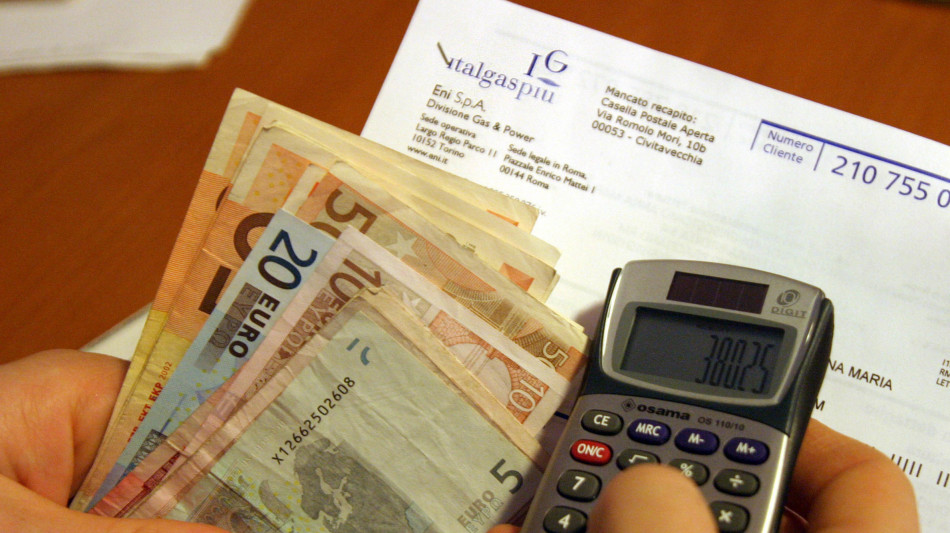 Gi&ugrave; fiducia dei consumatori ad agosto, sale per le imprese