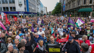 "La haine est la seule menace pour nos rues": &agrave; Belfast, des milliers de manifestants apr&egrave;s les violences