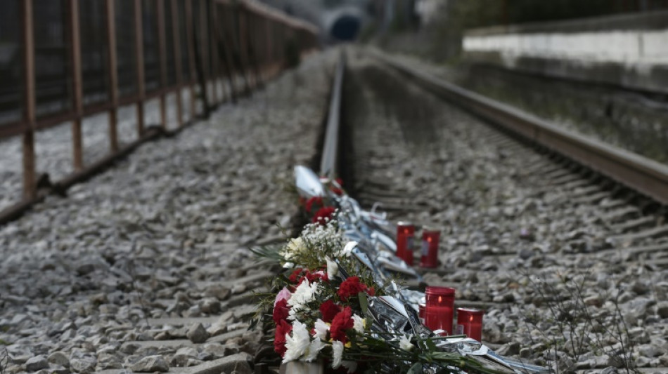 Accident férroviaire en Grèce: explosion devant le domicile d'un ex-enquêteur