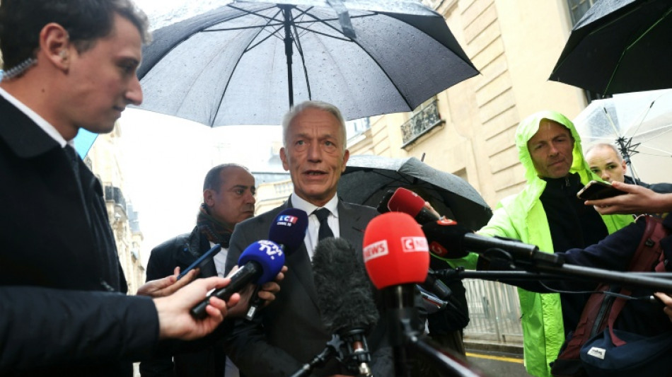 Instabilit&eacute; politique: le "d&eacute;crochage" &eacute;conomique est "enclench&eacute;", selon le patron du Medef