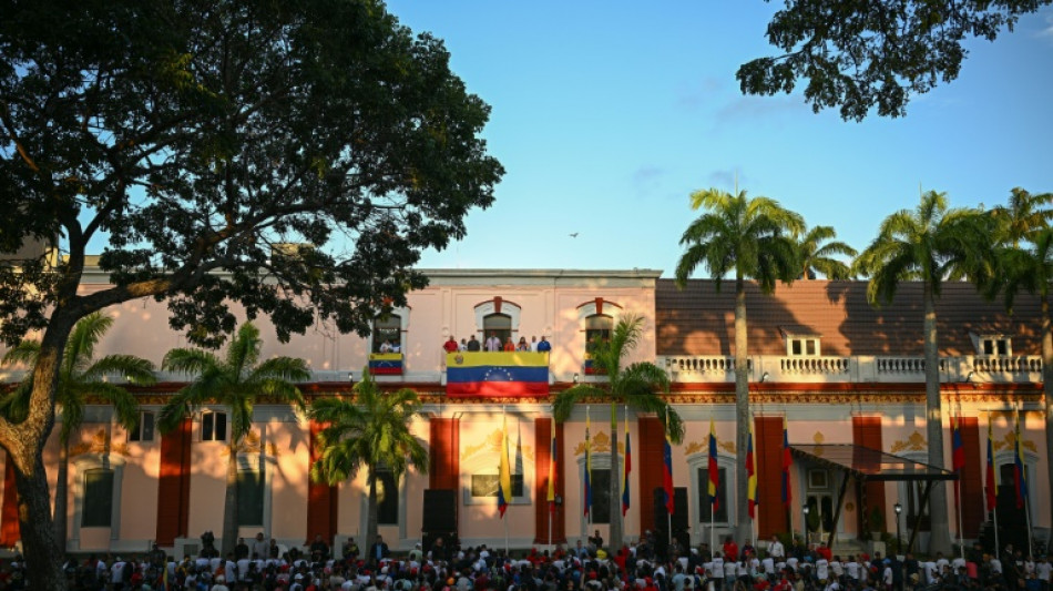 Jefa opositora llama a "organización clandestina" contra Maduro en Venezuela