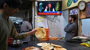 Pakistan: le Premier ministre s'en prend aux Etats-Unis, le d&eacute;bat sur la motion de censure report&eacute;