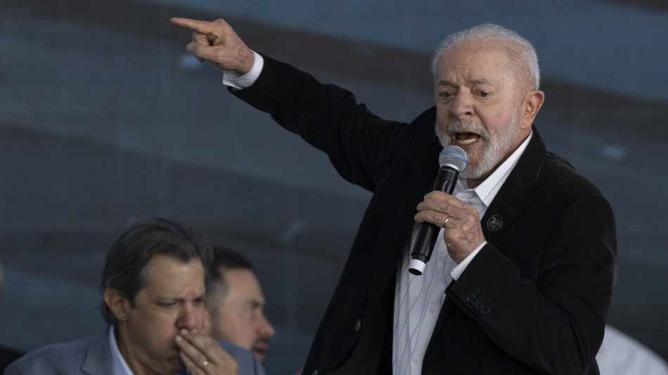 Francia, Lula brinda: dimostrata grandezza e maturit&agrave;