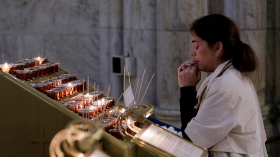 "Choc" et "exaltation" aux Etats-Unis pour le premier pape américain