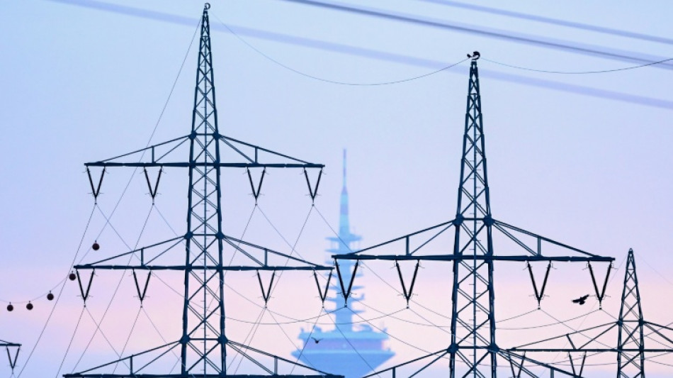 Regierung h&auml;lt am Ziel der Stromsteuersenkung fest - Merz spricht mit Klingbeil