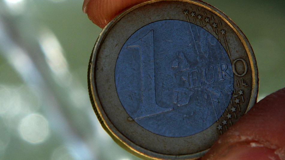 Euro poco mosso, viene scambiato a 1,1624 dollari