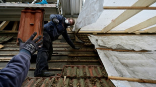 Dachdecker erhalten ab November fünf Prozent mehr Lohn 