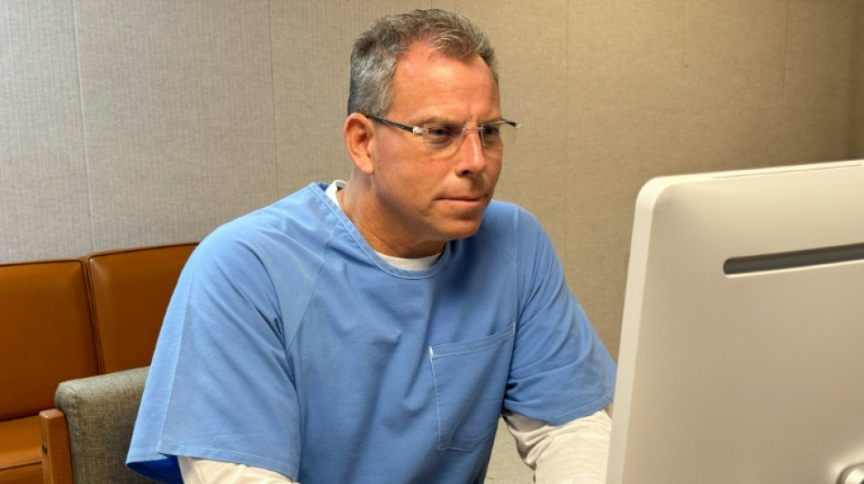 Justiça dos EUA nega liberdade condicional a Erik Menéndez, décadas após assassinato dos seus pais