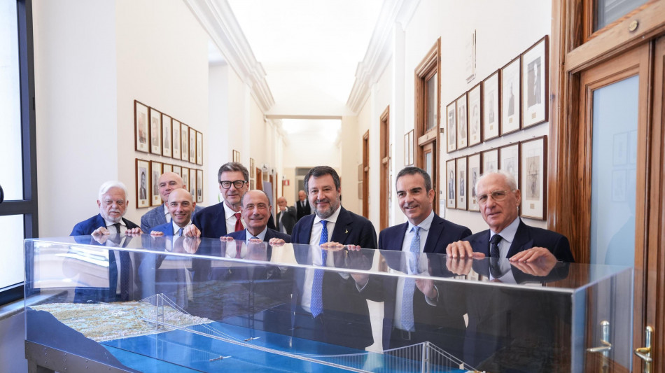 Ponte sullo Stretto, firmato al Mit l'accordo di programma
