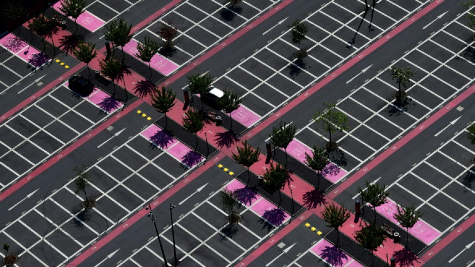 In Parkgassen von gr&ouml;&szlig;erem Parkplatz gilt nicht rechts vor links