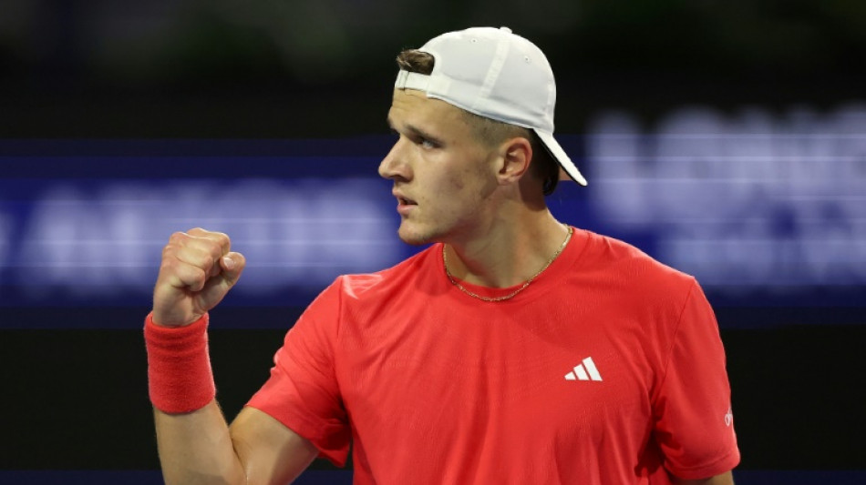 Mensik, de 19 anos, vai enfrentar Dkokovic na final do Masters 1000 de Miami