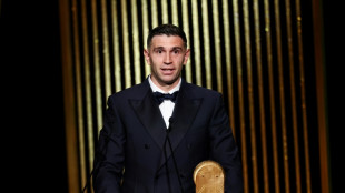 Emiliano 'Dibu' Mart&iacute;nez ganha seu segundo Trof&eacute;u Yashin consecutivo