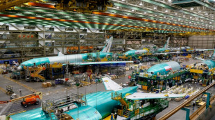 EU threatens US planes and whiskey while pressing for deal