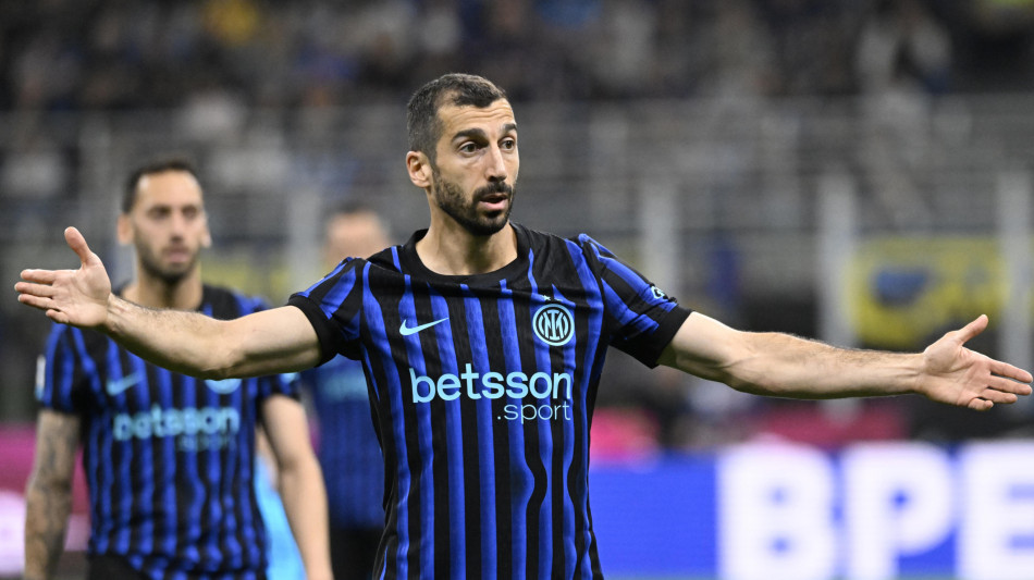Mkhitaryan all'Inter un altro anno, prolungato il contratto fino al 2027