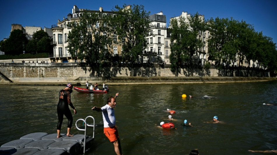 Après un siècle d'interdiction, la baignade pour tous s'ouvre dans la Seine 