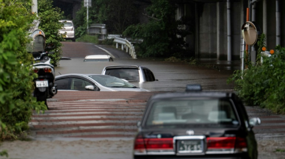 Medien: Neun Tote bei Starkregen im Osten Japans