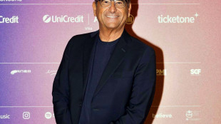 Sanremo: Conti, nei brani un micromondo intimo, non pi&ugrave; guerra