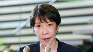 Cala la fiducia in Takaichi, consenso per la prima volta sotto il 50%