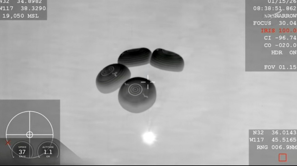 Un &eacute;quipage de la Station spatiale internationale de retour sur Terre apr&egrave;s une &eacute;vacuation m&eacute;dicale