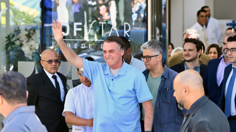 Bolsonaro leaves hospital three weeks after abdominal surgery
