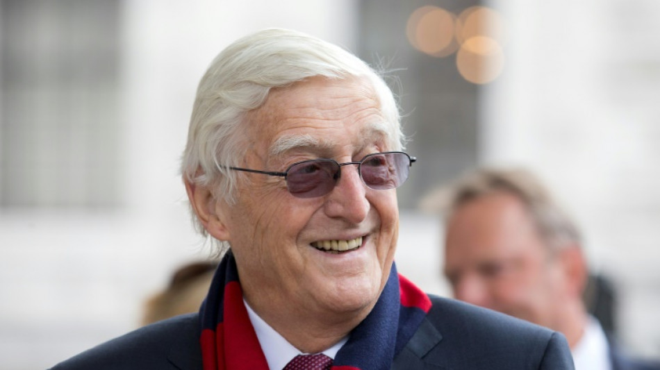 Muere a los 88 a&ntilde;os el brit&aacute;nico Michael Parkinson, el "rey" de las entrevistas