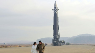 Nordkoreas Machthaber Kim inspiziert neuen Raketenwerfer f&uuml;r Atomsprengk&ouml;pfe 