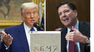 Emesso un mandato d'arresto per l'ex direttore dell'Fbi Comey