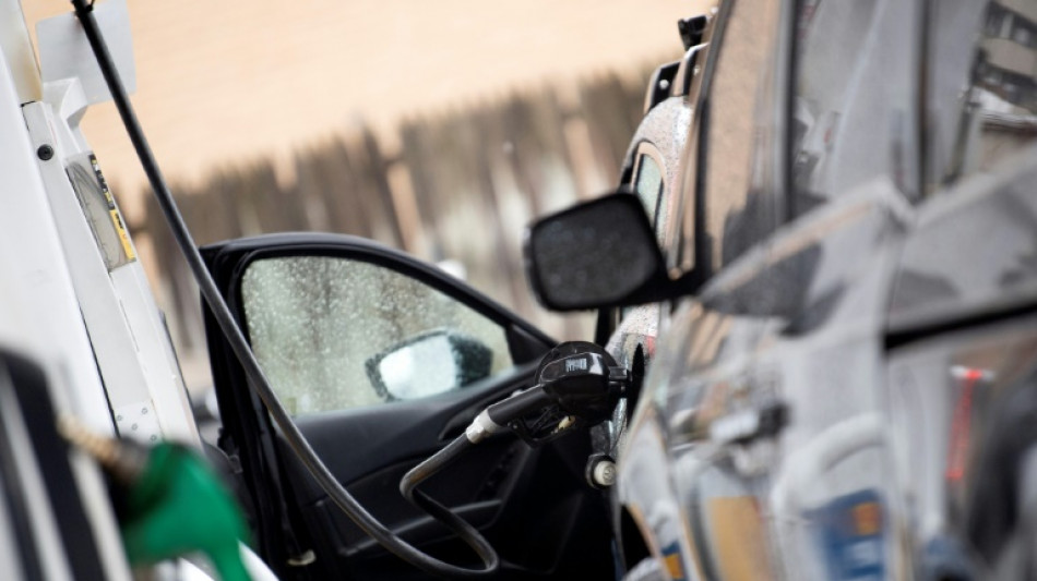 Greenpeace: Mineral&ouml;lkonzerne verdienen kr&auml;ftig am Spritpreisanstieg