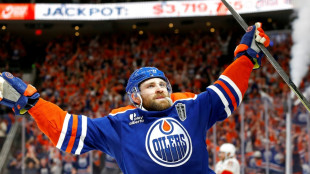 Draisaitl schie&szlig;t Oilers per Doppelpack zum Sieg