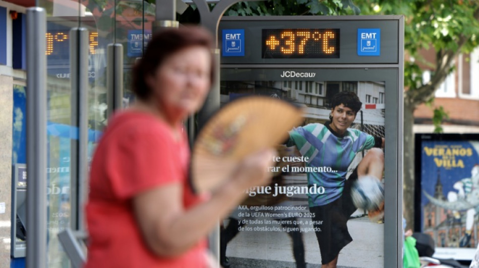 Criança de 2 anos morre na Espanha após ter sido deixada em carro em meio a onda de calor