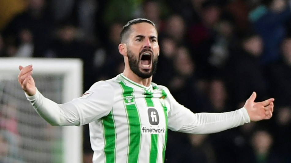 Isco volta &agrave; sele&ccedil;&atilde;o espanhola depois de 6 anos; Rodri n&atilde;o &eacute; convocado