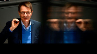 Lauterbach plant wegen Milliardenlochs Anhebung der Krankenkassenbeitr&auml;ge