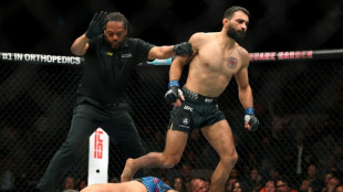 MMA: Benoît Saint Denis foudroie Dariush en 16 secondes
