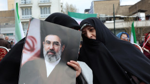 L'Iran minaccia gli Usa, 'aspettiamo le vostre forze di terra per massacrarvi'