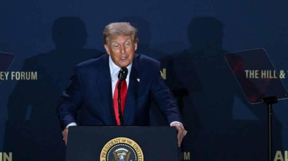 Trump lança plano para acelerar IA americana sem 'viés ideológico'