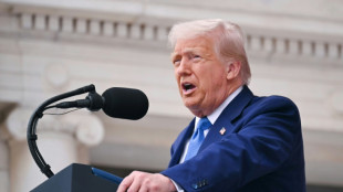 Trump dice que Putin est&aacute; "jugando con fuego"