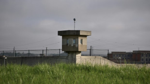 Plusieurs prisons visées par des incendies de véhicules ou des tirs, l'antiterrorisme saisi