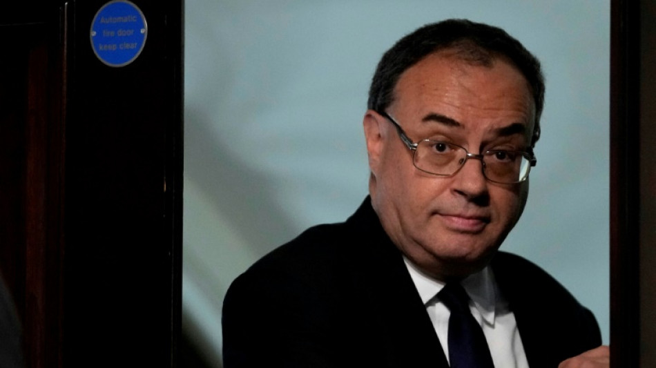 La Banque d'Angleterre monte son taux, sa prudence inqui&egrave;te