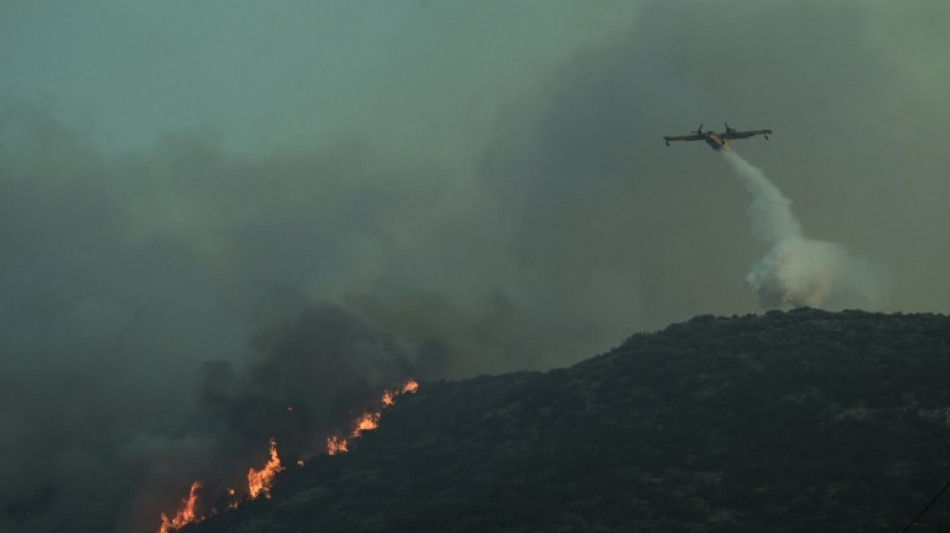 Tres muertos en Grecia por los fuertes vientos y los incendios