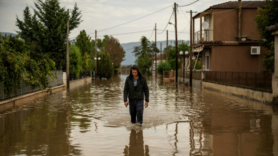 En Gr&egrave;ce, les inondations d&eacute;vastatrices ont ravag&eacute; la "capitale de la pomme"