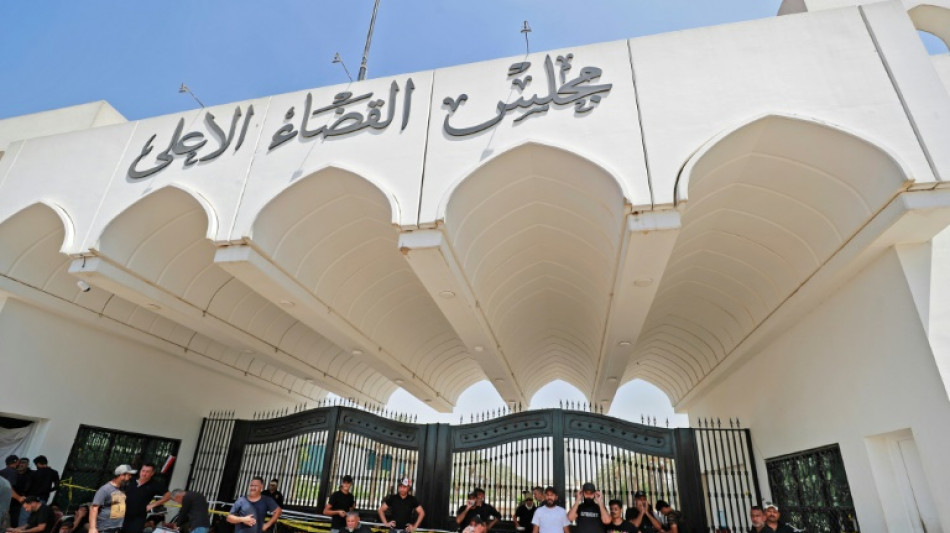 Anhänger von Iraks Schiitenführer Sadr beginnen Sitzstreik vor Oberstem Justizrat