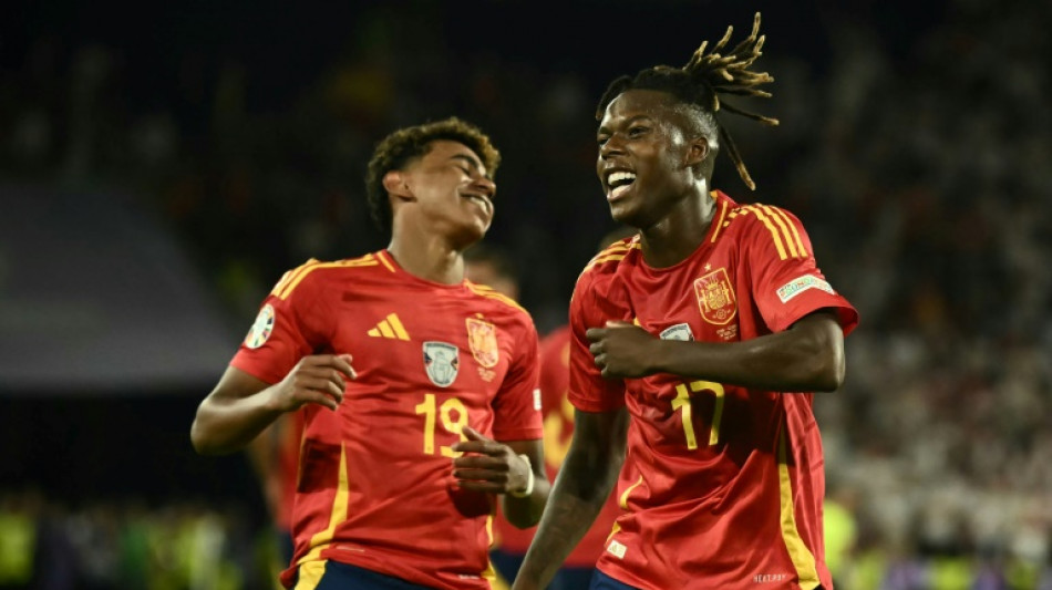 Yamal e Williams, dois amigos na sele&ccedil;&atilde;o espanhola que querem colocar a Europa para dan&ccedil;ar