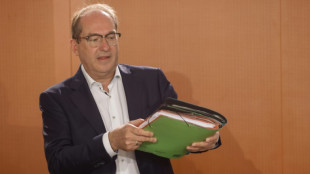 Dobrindt zu Drohnen-Vorf&auml;llen: "Sind Ziel einer hybriden Bedrohung"