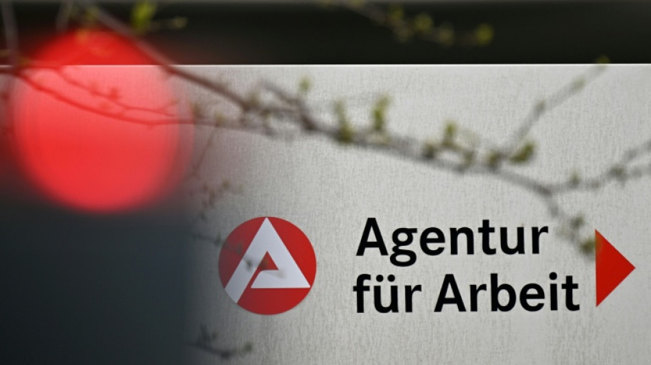 Arbeitslosenzahl sinkt wieder unter drei Millionen - Herbstbelebung aber schwach